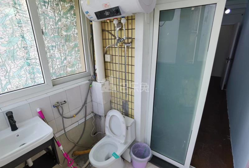 海叶新苑8237852卫生间图5