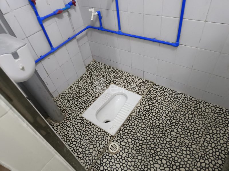 瑶台向阳大街十一巷18号8242126卫生间图8