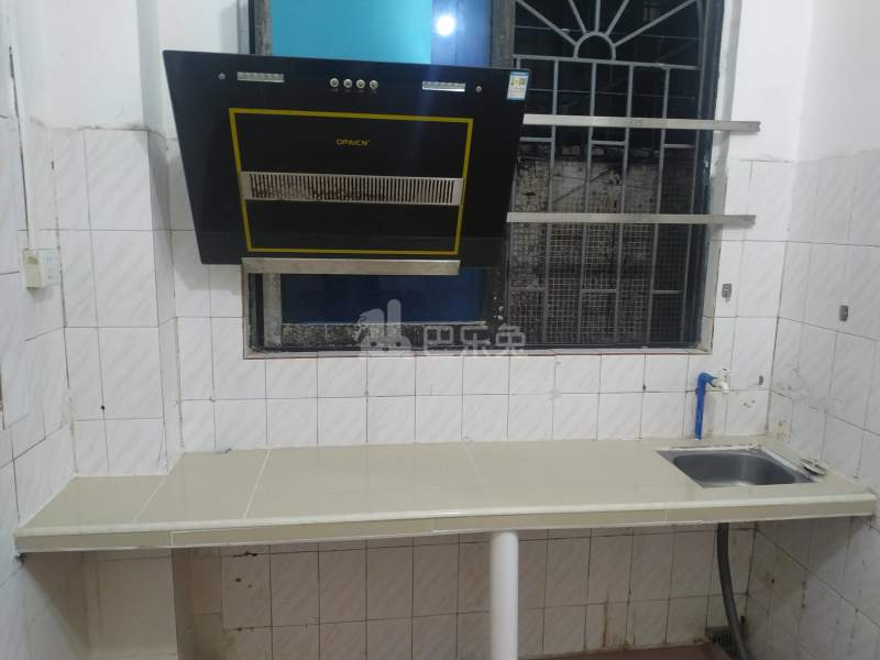 瑶台向阳大街十一巷18号之一8242128厨房图5