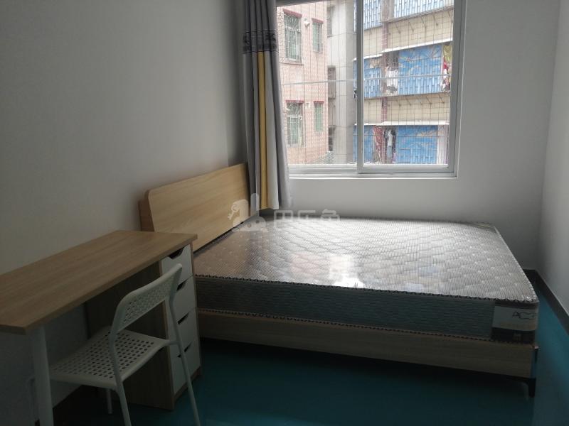 棠景街道棠溪村四马通津路16号8242786卧室图1