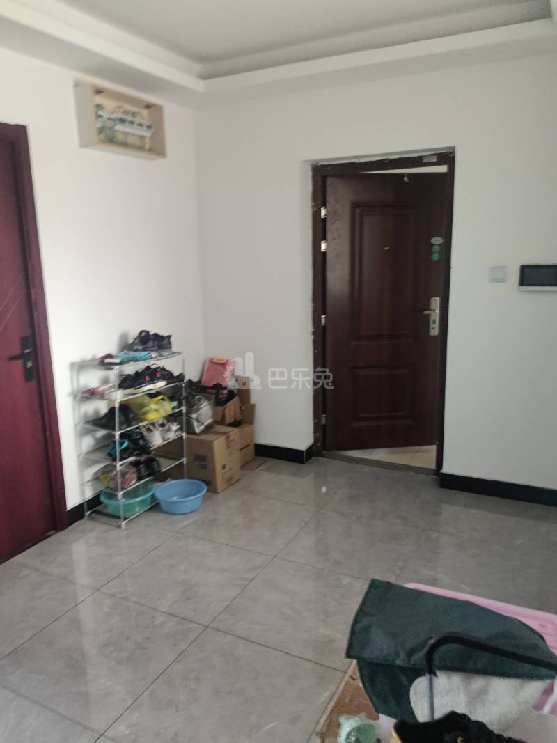 新月鸿锦苑2期西区8246605客厅图4