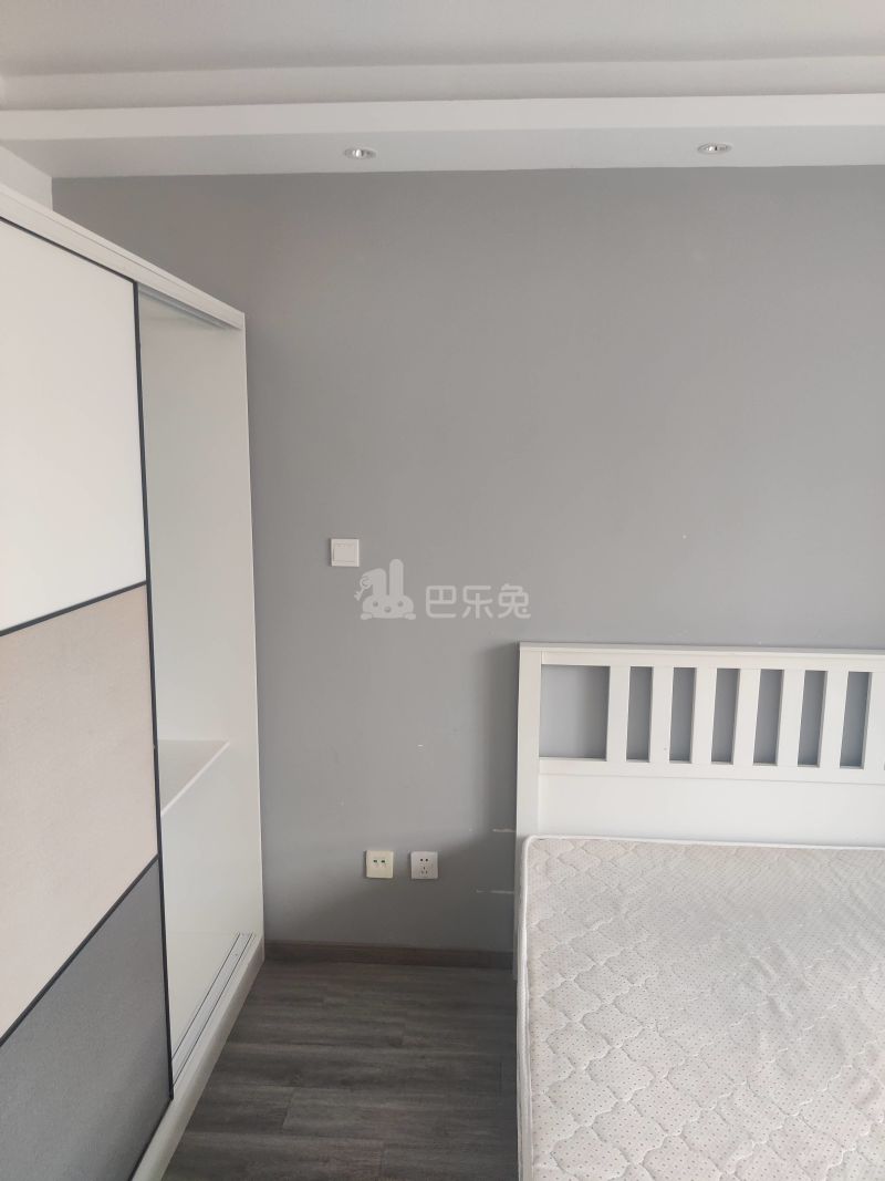 新月鸿锦苑2期西区8246605卧室图3