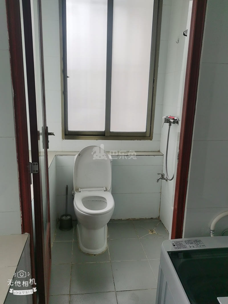 开众地产8304223卫生间图1