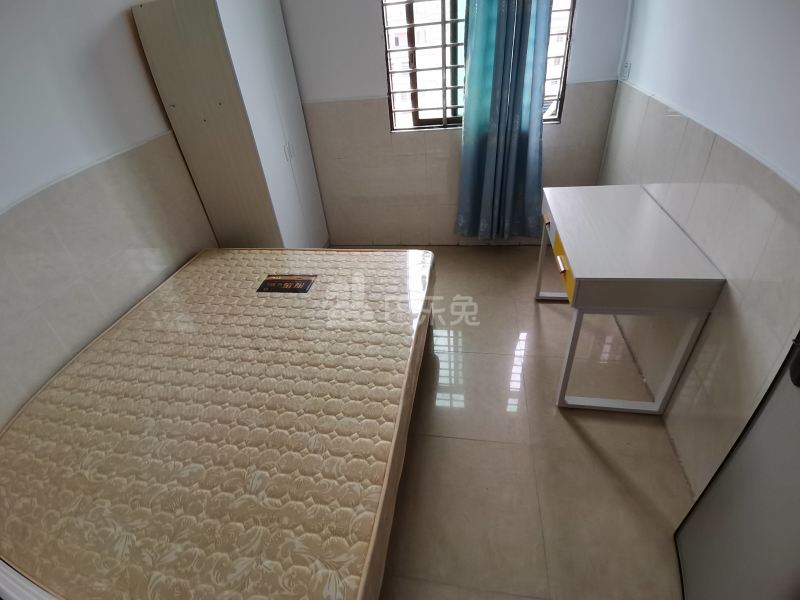 南村长塘里11号8312347卧室图5