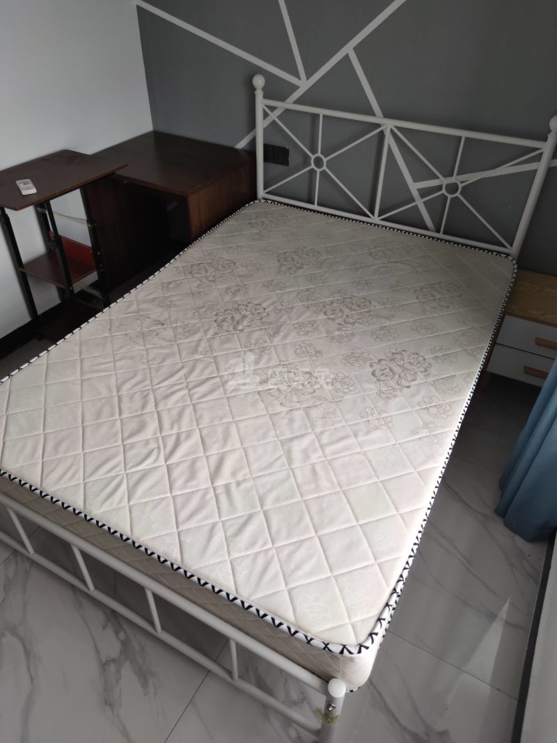 滨兴家园8325294卧室图1