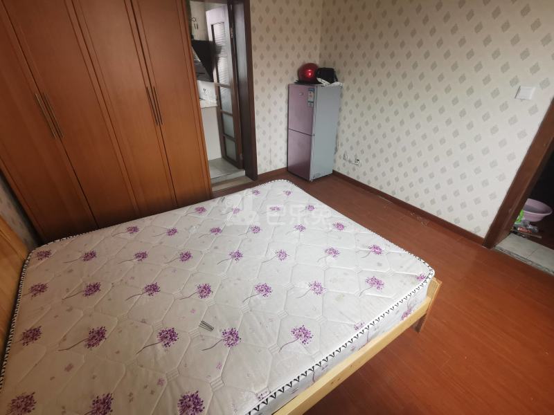 万泰公寓（七莘路3128弄38支弄）832104卧室图2