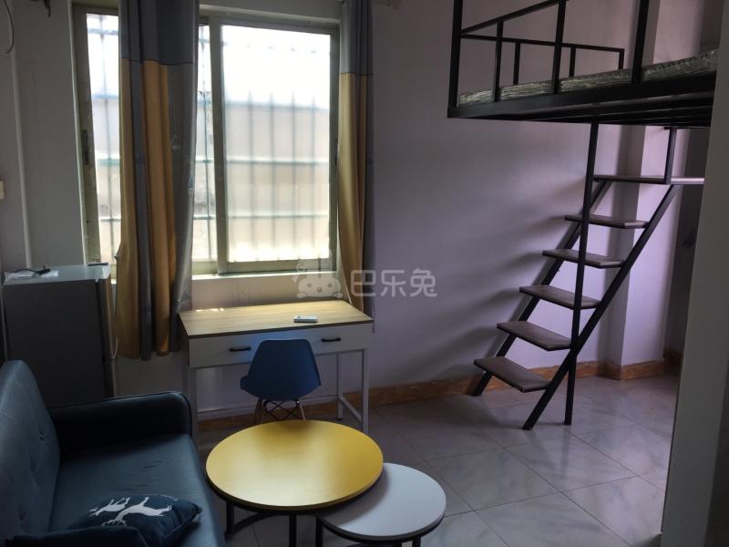 程界西石源大街二巷13号8329824卧室图2