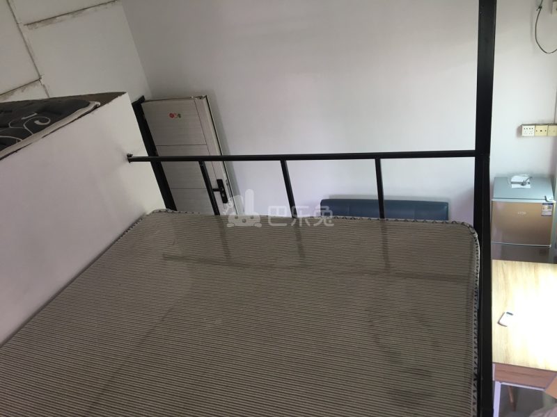 程界西石源大街二巷13号8329824卧室图4