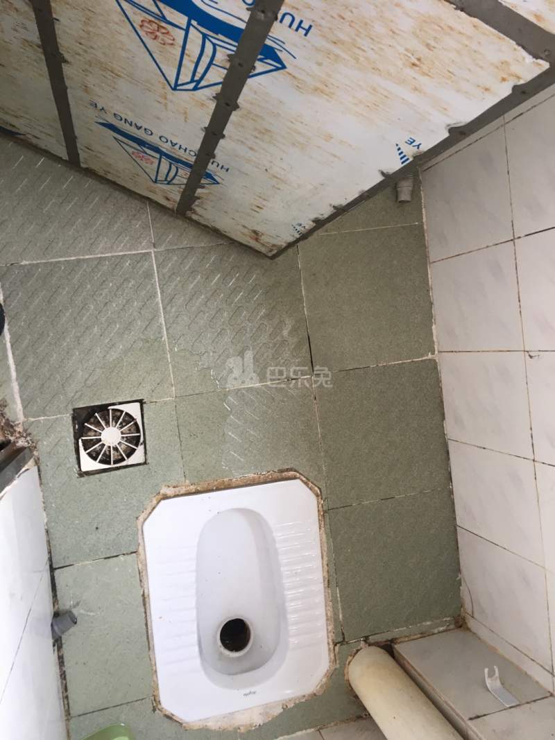 程界西石源大街二巷13号8329824卫生间图5