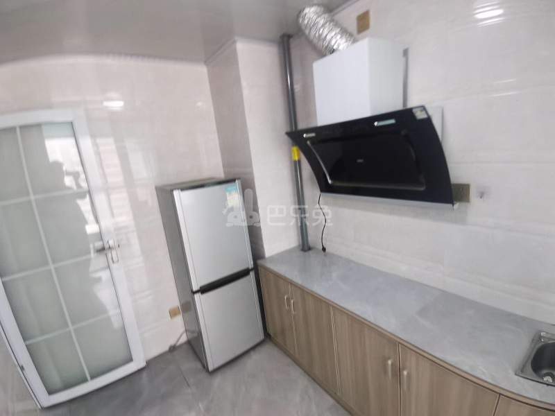 东海水景城领翔阁8330556厨房图6