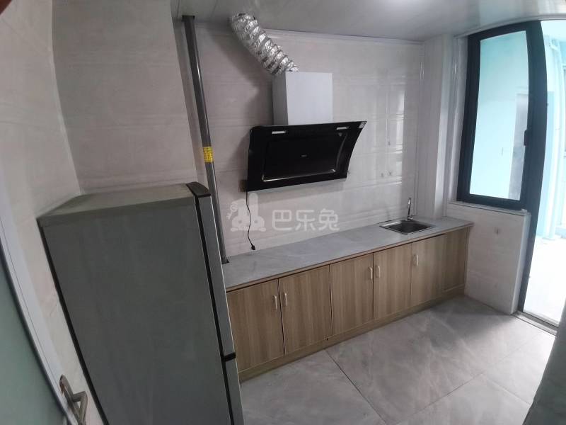 东海水景城领翔阁8330556厨房图5