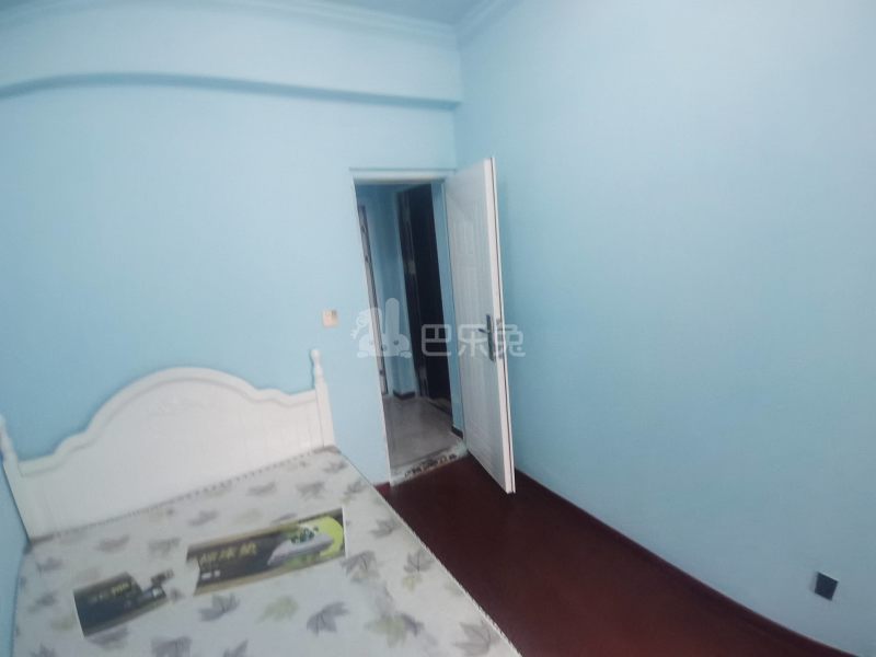 东海水景城领翔阁8330556卧室图1