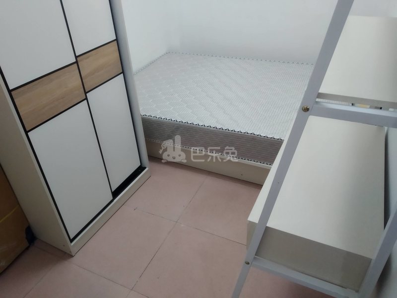 程界西石源大街一巷15号8345883卧室图6