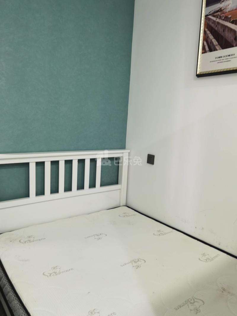 吕三村陶家宅（民房）8357587卧室图1