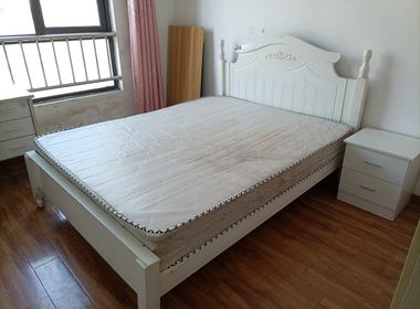 保利湖畔阳光东区 