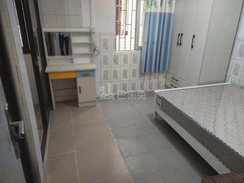 尹边二街坑尾新村北约一巷5号8365201卧室图0