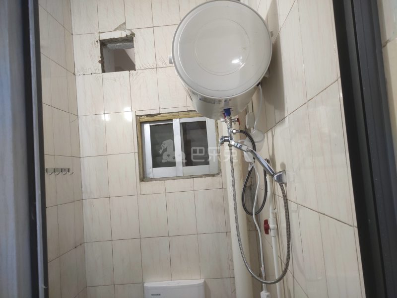 尹边二街坑尾新村北约一巷5号8365201卫生间图4