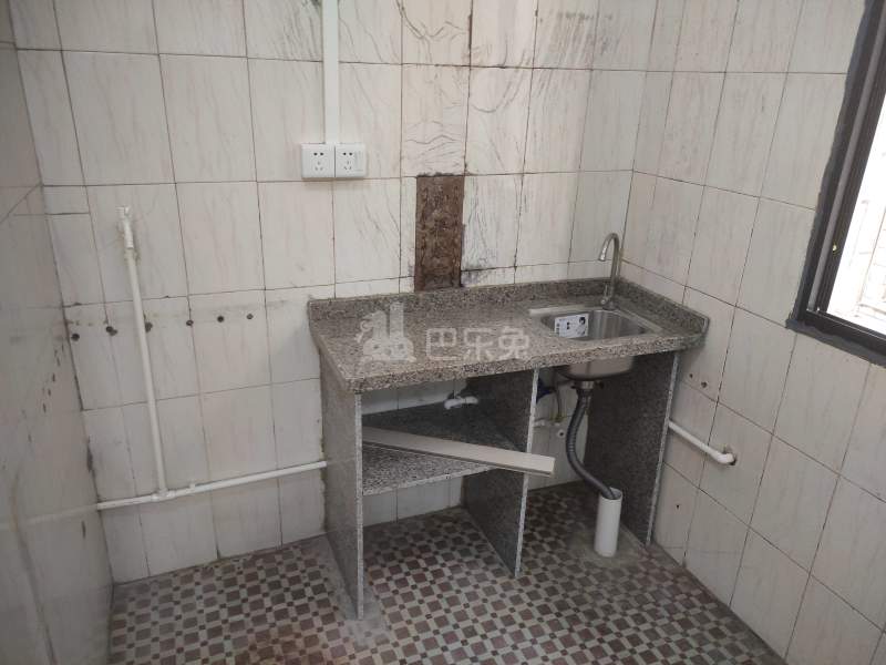 尹边二街坑尾新村北约一巷5号8365201厨房图2