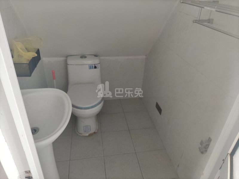 金桥新城金舍苑8367082卫生间图9