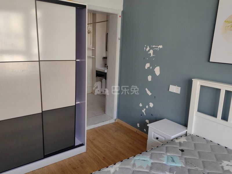 杨泰春城8367243卧室图2