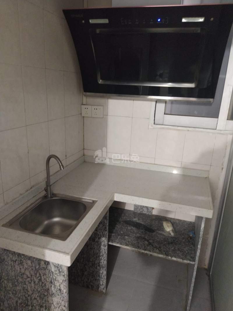 棠景街道沙涌北二巷14号8386133厨房图5