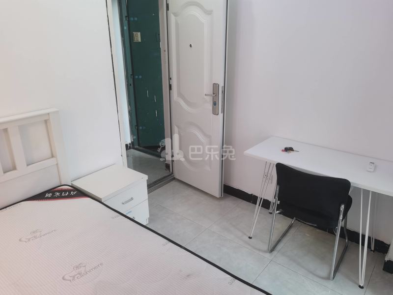 豪世盛地8393537卧室图3