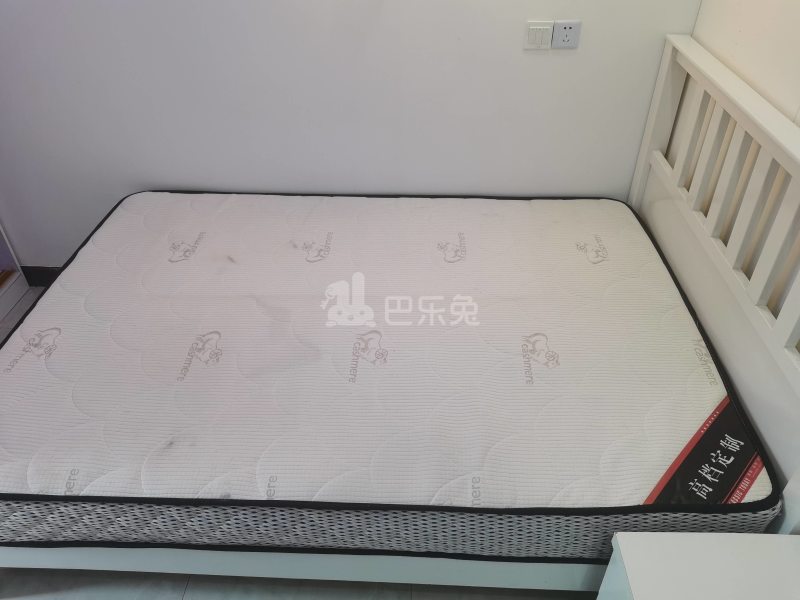 豪世盛地8393537卧室图1