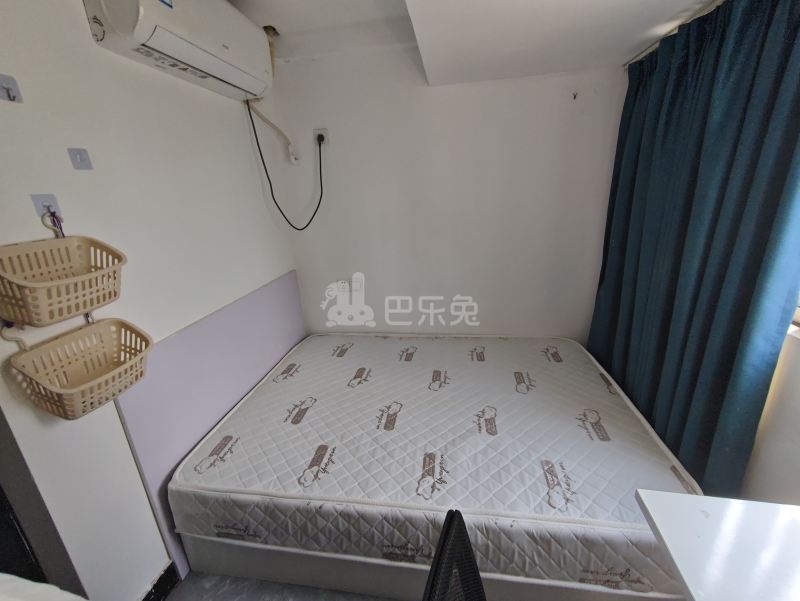 黄兴路1818号8401091卧室图2