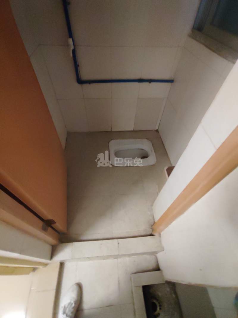 横滘村五约四巷3号8405428卫生间图6