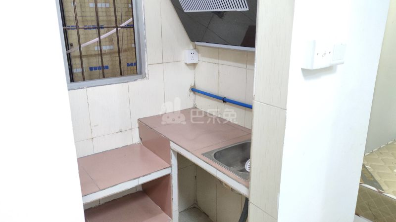 横滘村五约四巷3号8405430卧室图8