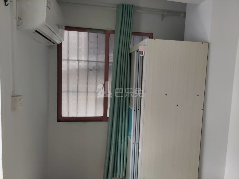 横滘村五约四巷3号8405441卧室图1