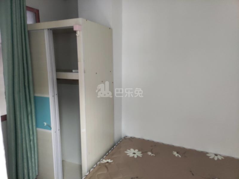 横滘村五约四巷3号8405441卧室图3