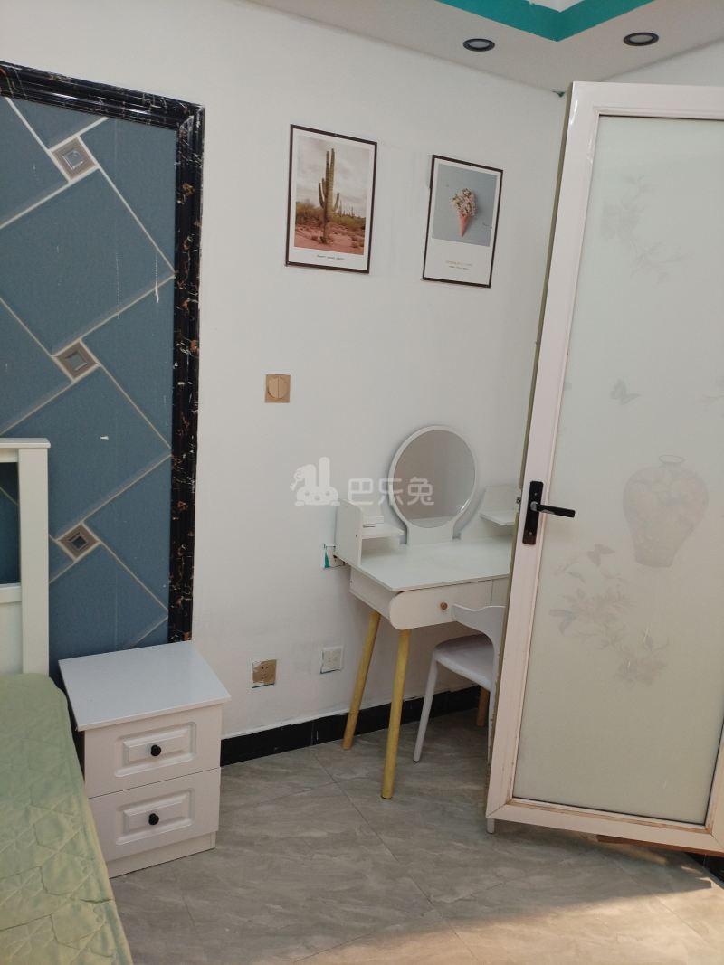 景华新苑8410306卧室图2