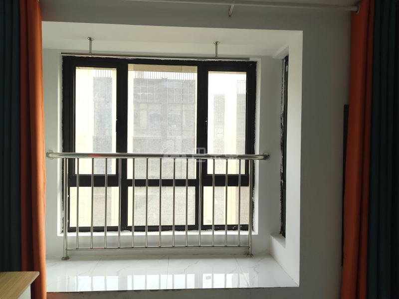 新中南家园8412111卧室窗户图11