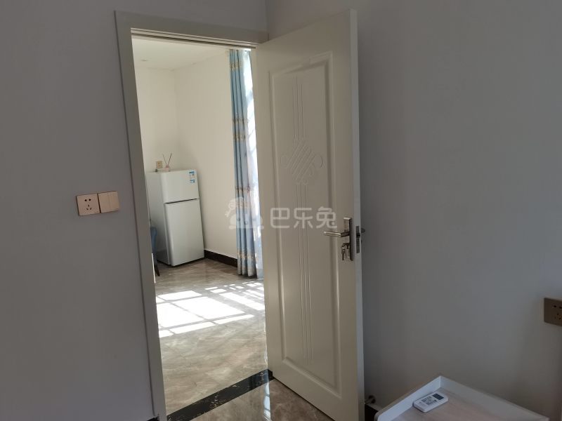 车陂陂东路20号6栋8428217卧室图2