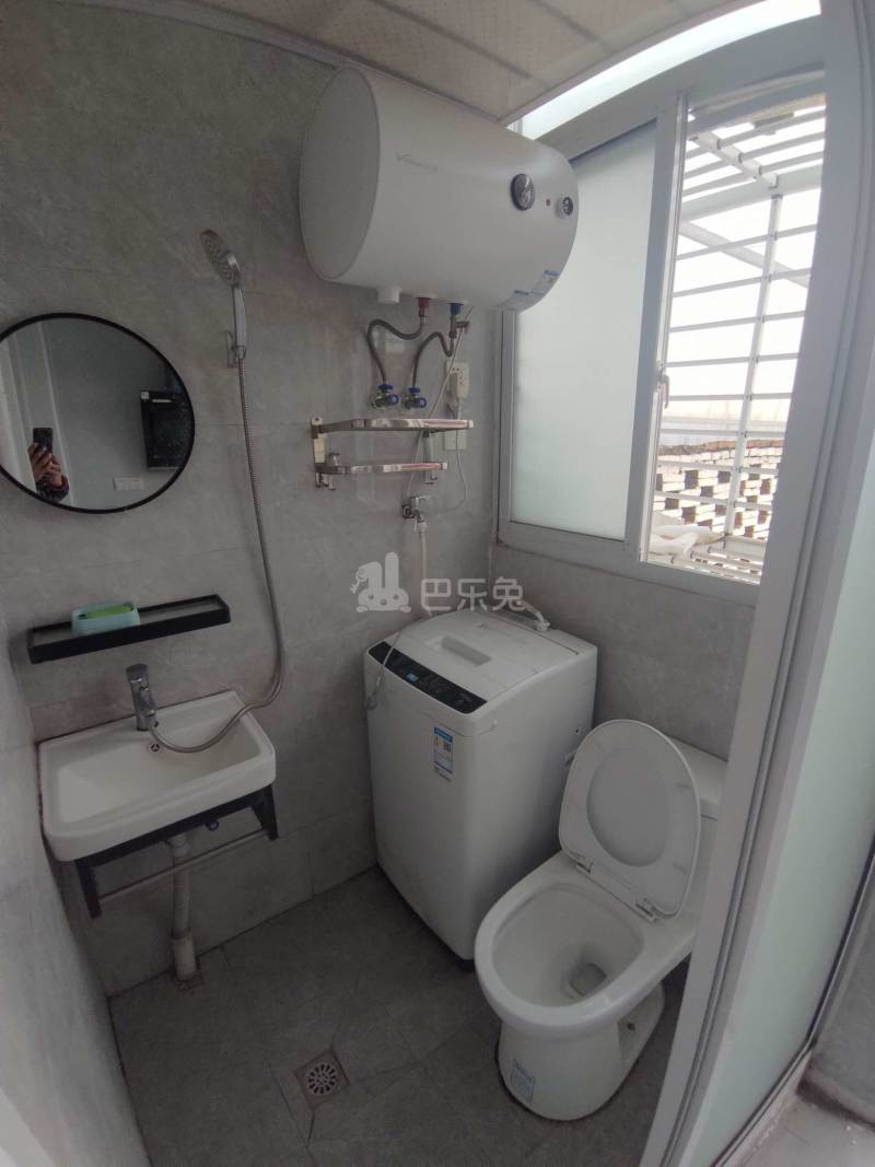 吕三村南蒋家宅（民房）8435119卫生间图4