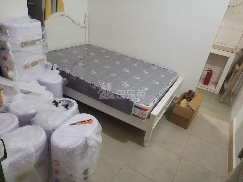 程界西石源大街二巷13号8436252卧室图2