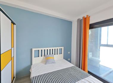 四季都会（荣万宝邸） 