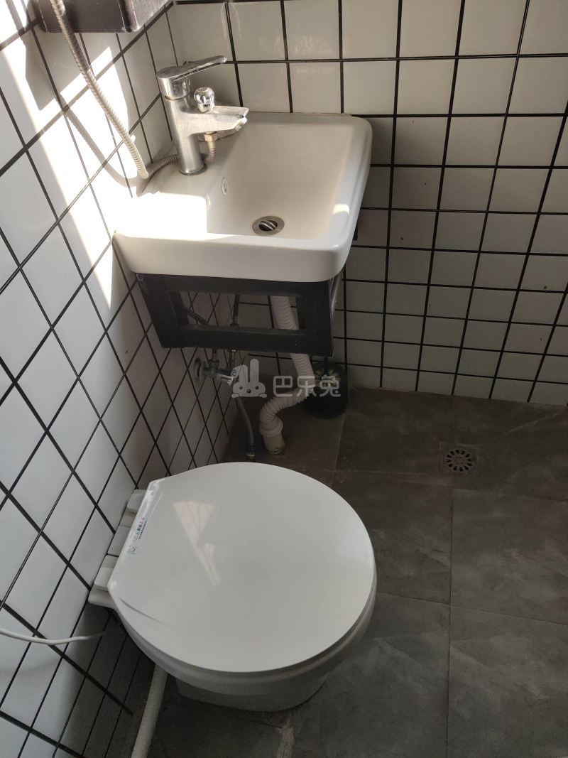 景华新苑8439362卫生间图6