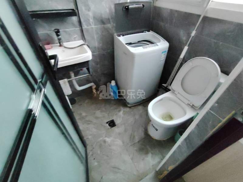 吕三村陶家宅（民房）8446284卫生间图5