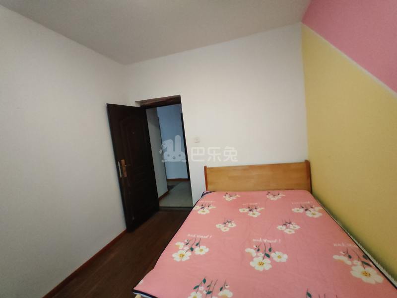 可逸兰亭8447037卧室图2