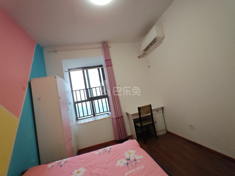 可逸兰亭8447037卧室图3