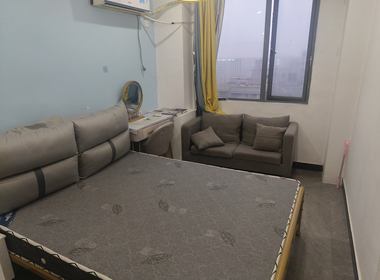 红街公寓（小区） 