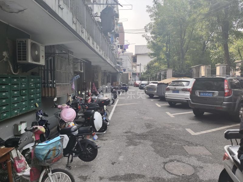 西宝兴路922弄小区8448098周边环境图8