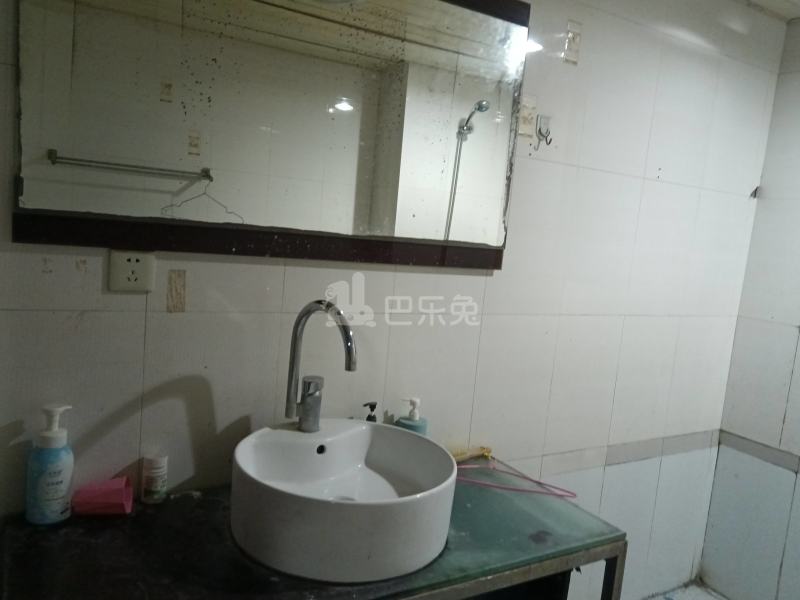 虹叶花苑3027706卫生间图24