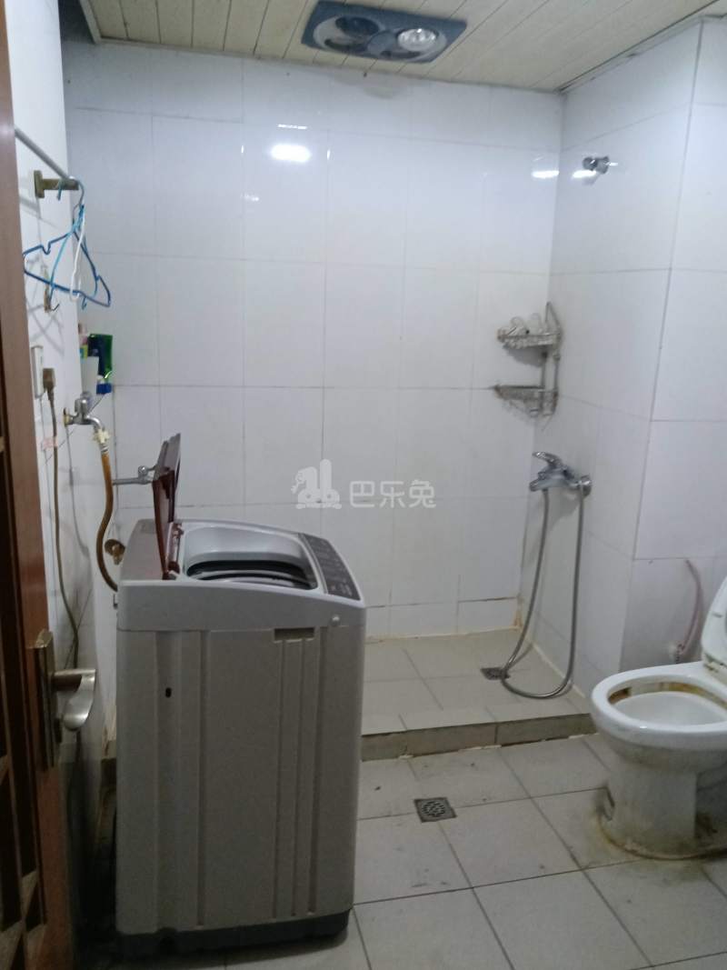 虹叶花苑3027706卫生间图26