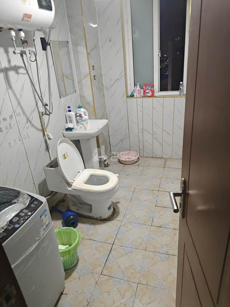 中科花苑（中科创新广场）8452221卫生间图5