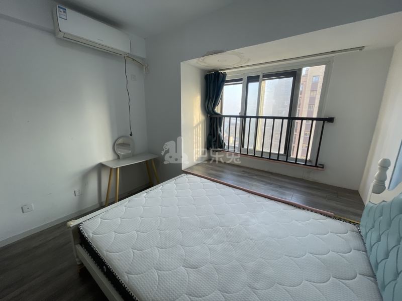 绿地象屿德馨嘉苑（苏河公园）8456890卧室图2