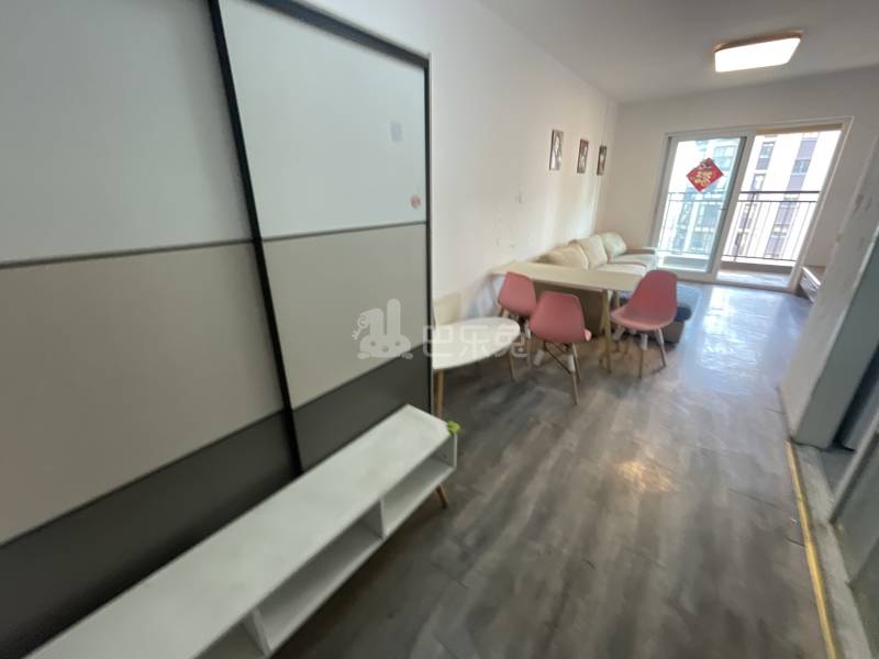 绿地象屿德馨嘉苑（苏河公园）8456890客厅图7