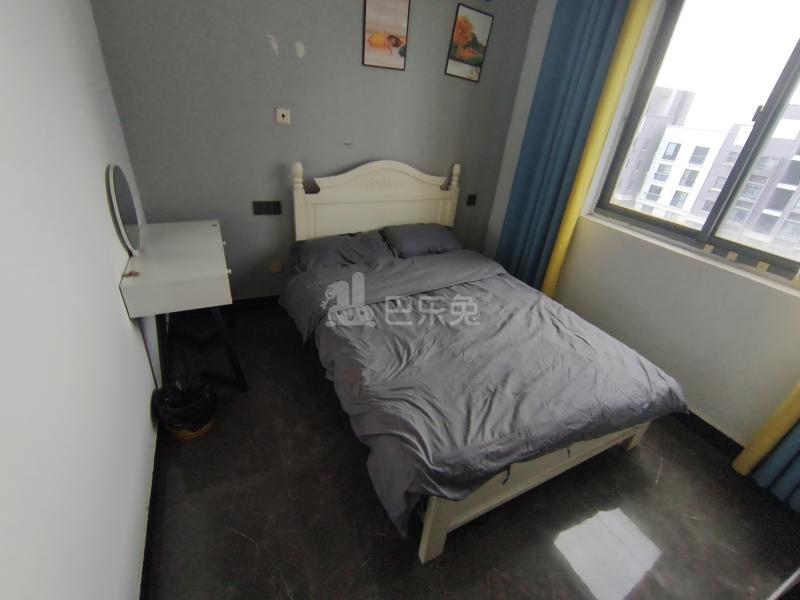 上海晶城晶欣坊8458103卧室图3